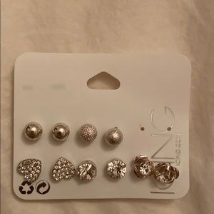 5 pairs of Icing earrings - BNWT